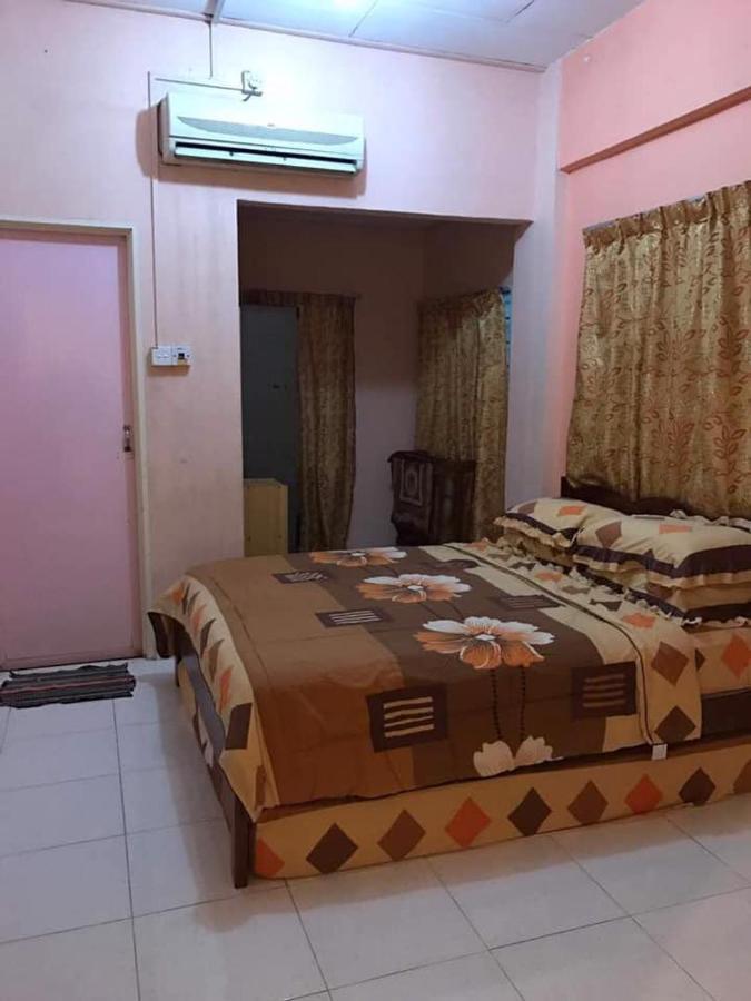 Trisya Homestay Kuala Terengganu Exterior photo